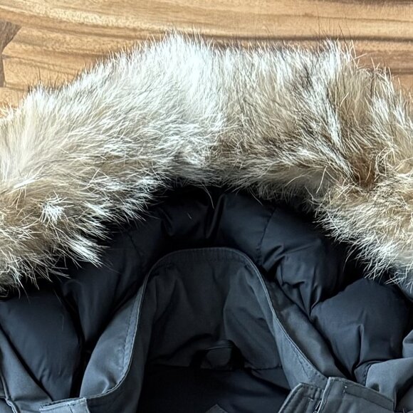 Canada Goose Women's Trillium Parka - Graphite Color - Picture 10 of 11